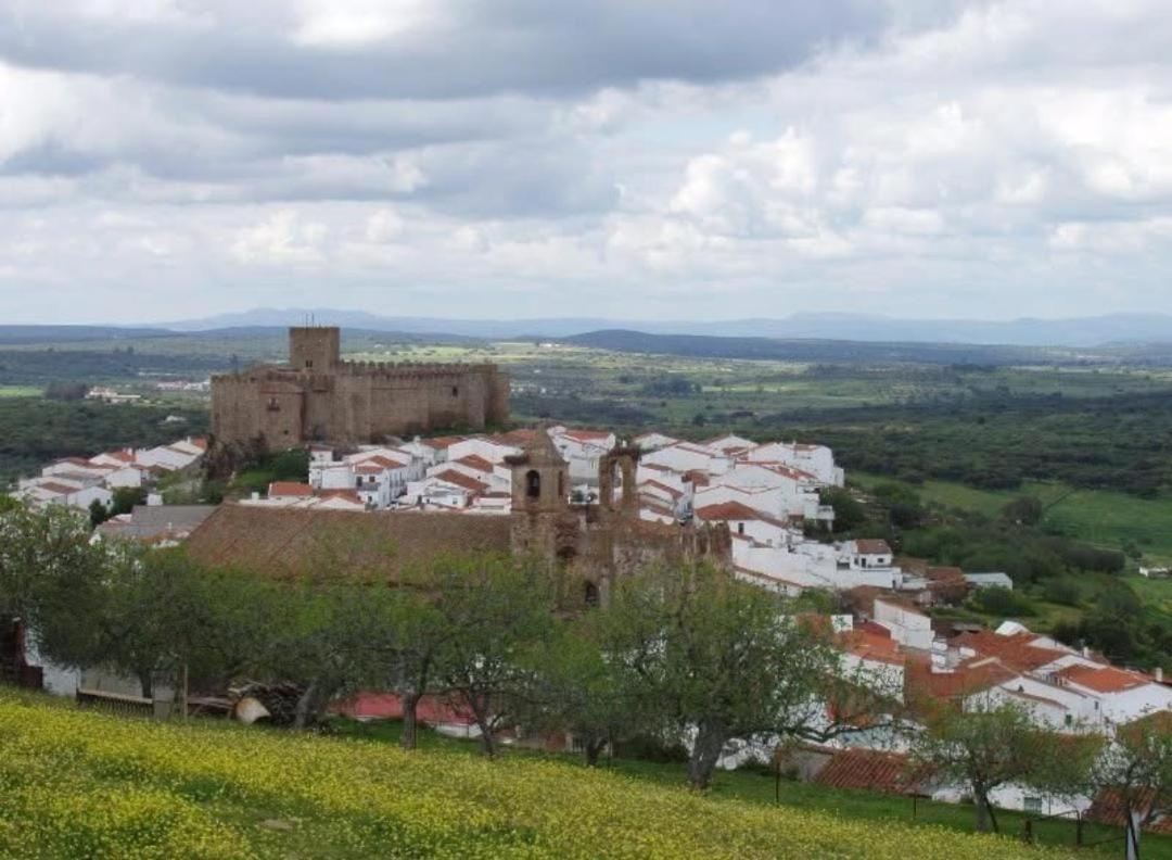 Segura de León Casa Rural La Fuente מראה חיצוני תמונה