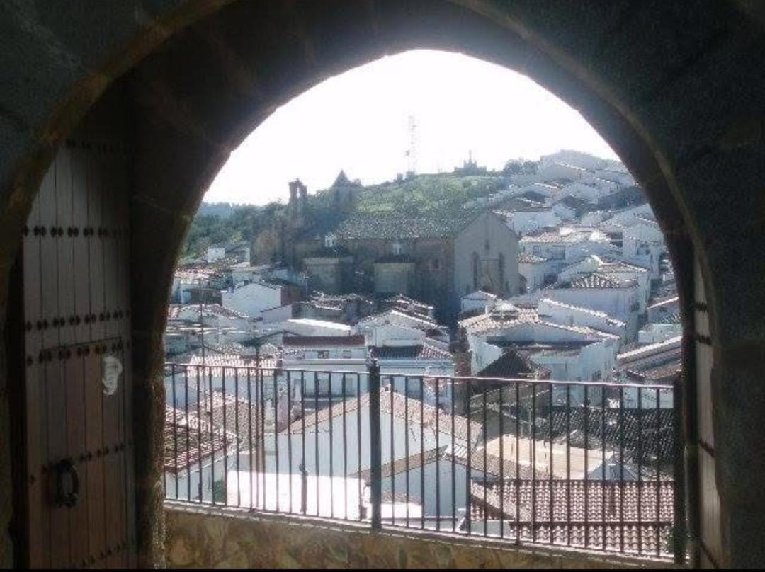 Segura de León Casa Rural La Fuente מראה חיצוני תמונה